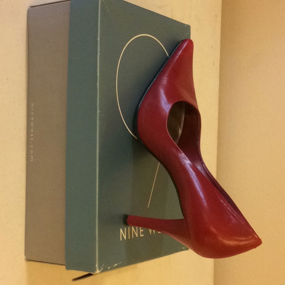Shoe